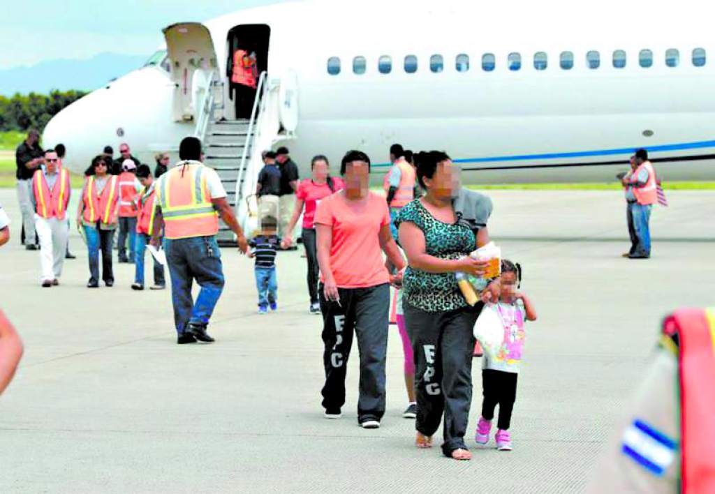 Esta es la distribución de los niños hondureños deportados: 58 % (1.270) desde México, un 37 % (810) de Estados Unidos, el 4,5 % (99) de Guatemala y el 0,5 % (11) de otros países.