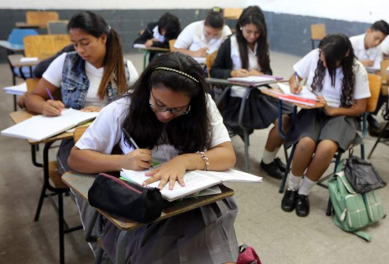 Educación lineamientos promoción estudiantes