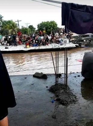 hondureños en el techo