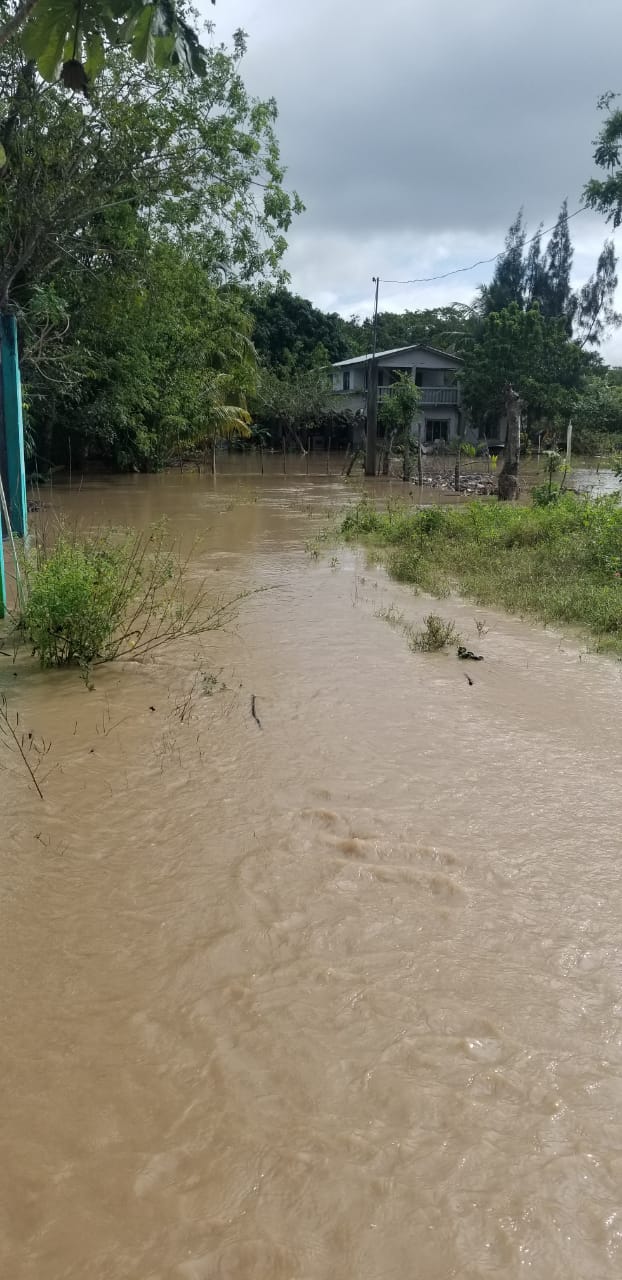 Puerto Cortés incomunicado