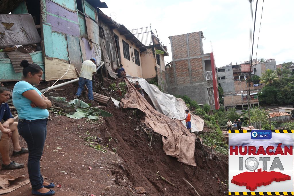 evacuar barrios riesgo derrumbe