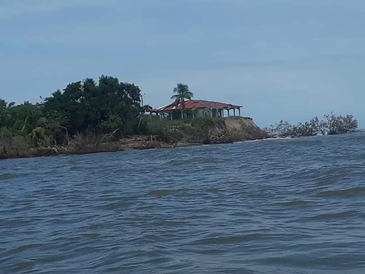 tierra firme Santa Rosa de Aguán Colón