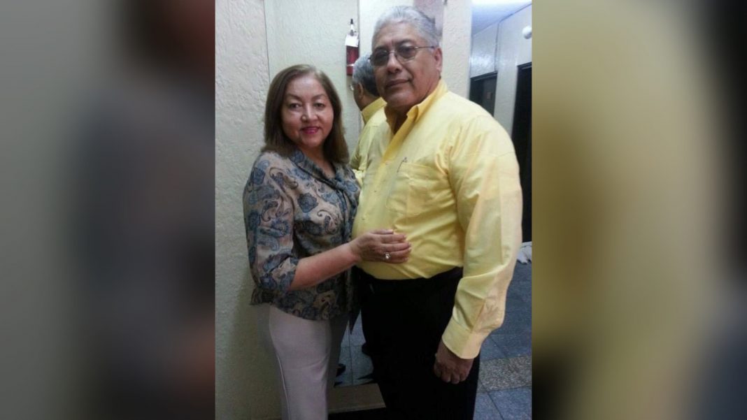abogado y su esposa COVID-19