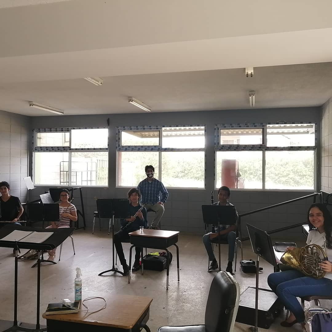 Escuela Victoriano López cierre