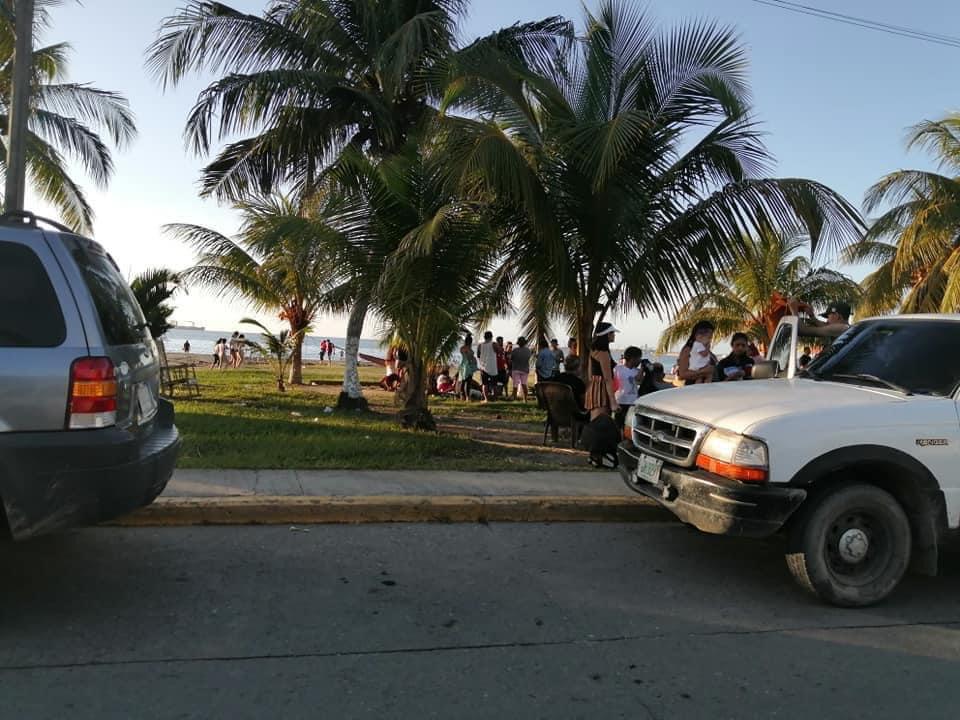 ciudadanos abarrotaron playas