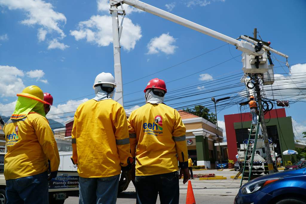 jueves cortes energía EEH