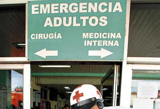 atacan a machetazos a guardia en la capital