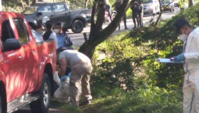 cuerpo encostalado en El Hatillo