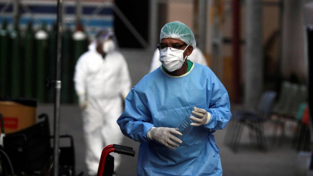 médicos hospitalizados por COVID
