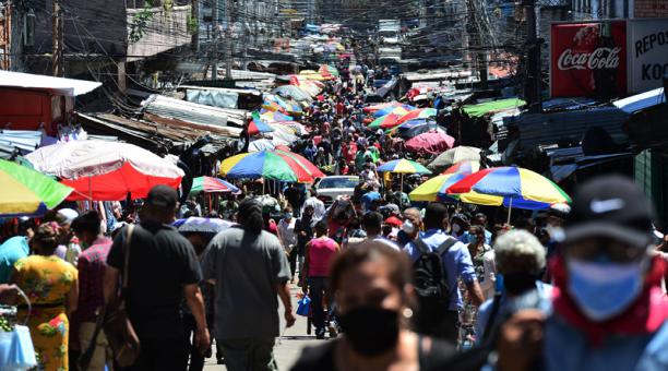 De acuerdo a una encuesta realizada por Kantar para medir la percepción de los hogares en Centroamérica sobre si la economía va a mejorar en 2021, el 73% de hondureños consultados respondieron que en el presente año la situación empeorará.