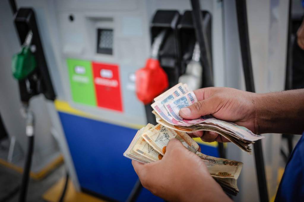 Alza en precio de los combustibles