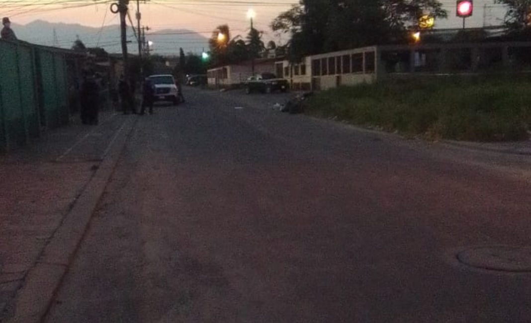 cuerpos embolsados en colonia Satélite