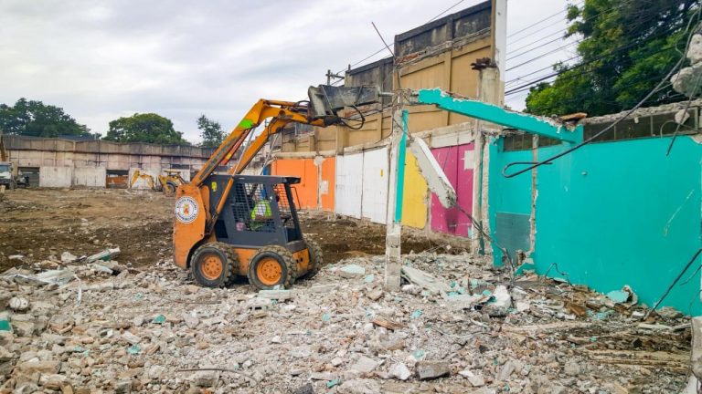reconstrucción mercado Guamilito