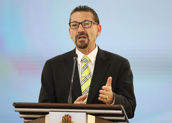 José Leva destitución en INVEST-H