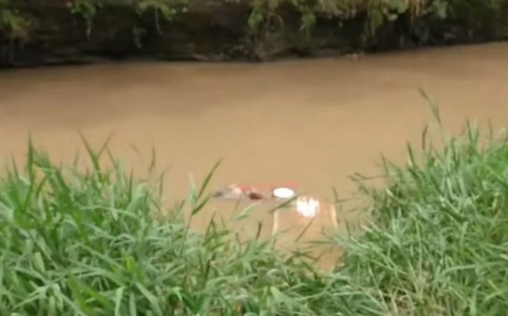 hombre encostalado río Choluteca