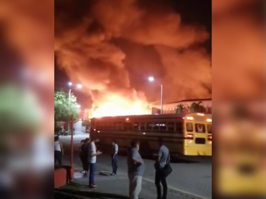Incendio en maquila de Villanueva