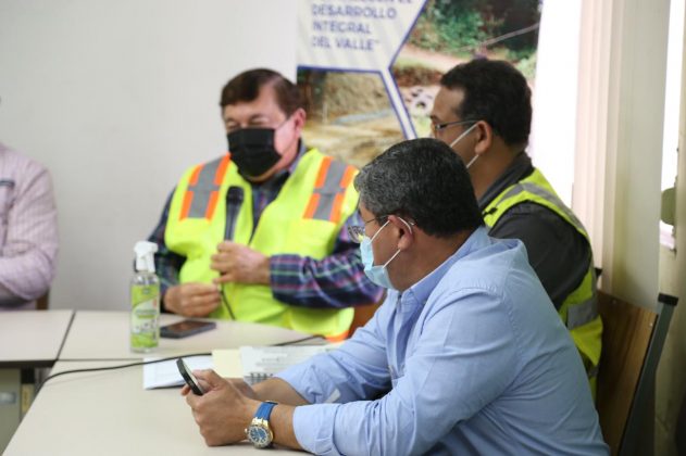 Leonel Ayala construcción bordos