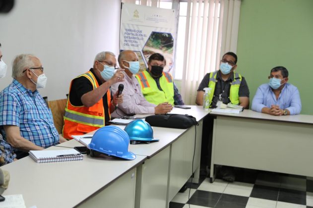 Leonel Ayala construcción bordos