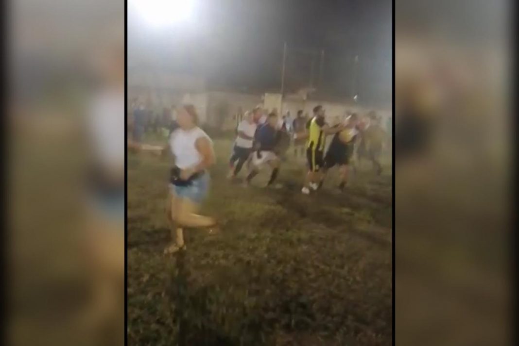 Pelea partido de fútbol SPS