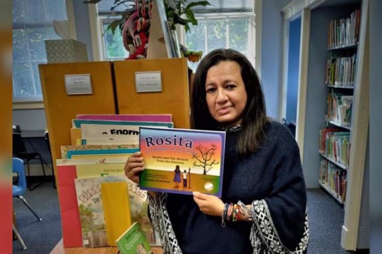 Hondureña libro lluvia peces