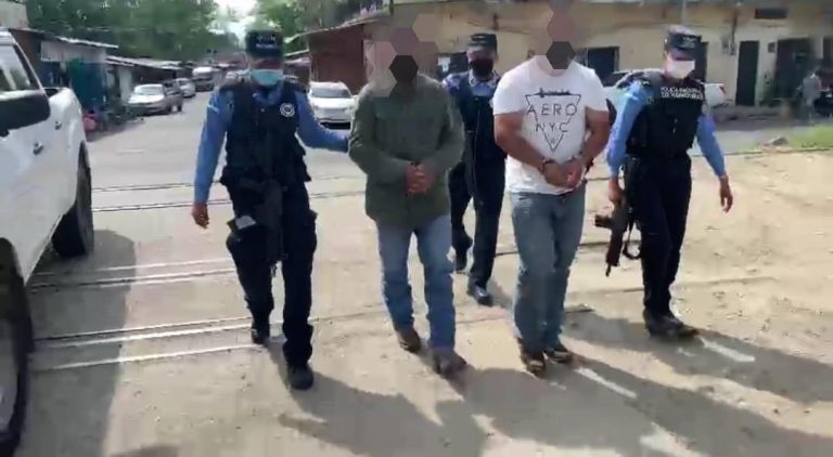 por matar a 6 personas detienen a dos sujetos
