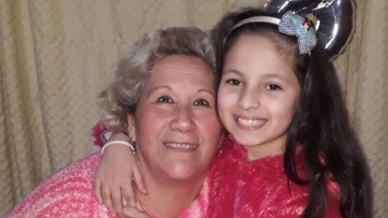 Niña muere de covid salpullido