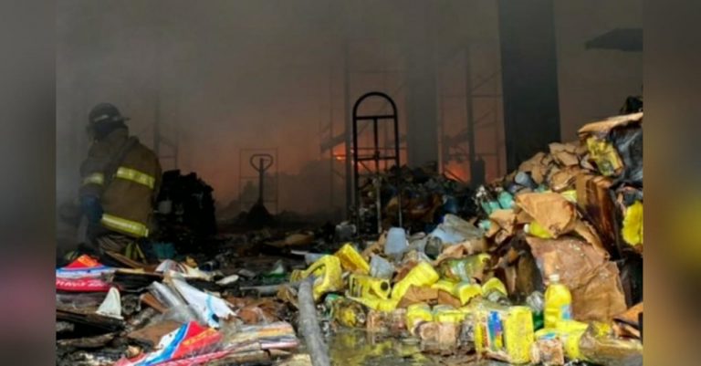 incendio en bodegas Anillo Periférico