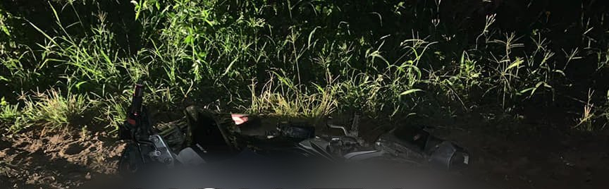 La pareja se conducía a bordo de una motocicleta.