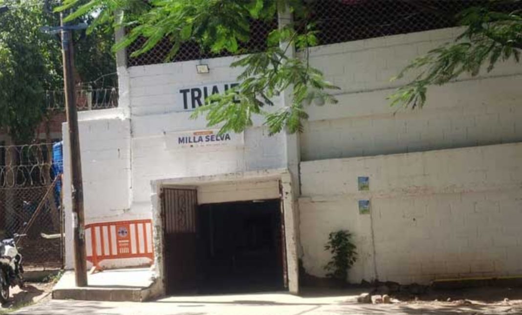 Muere abuelita en triaje