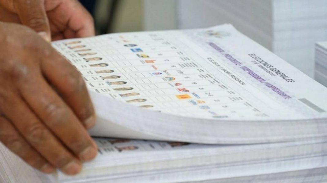 Sorteo de papeletas electorales