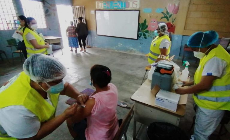 Municipalidad de SPS arranca con brigadas móviles de vacunación
