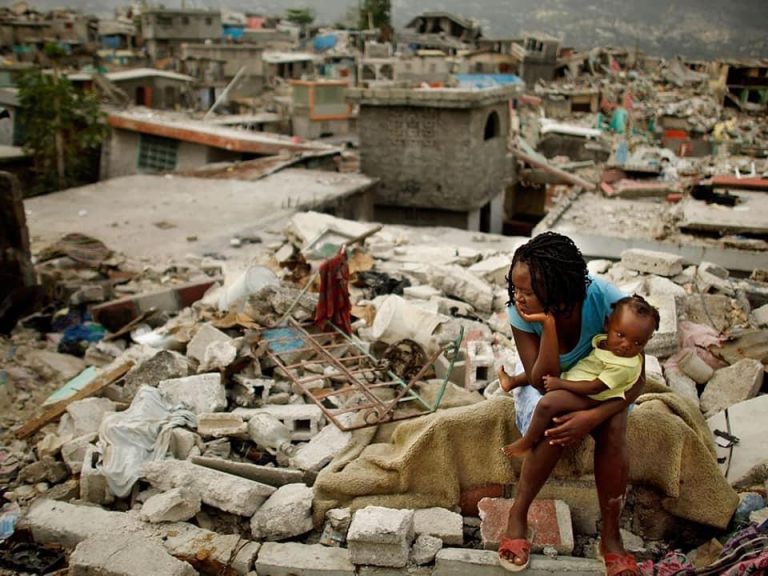 Terremoto en Haití ya deja 304 muertos; vea los dramáticos vídeos