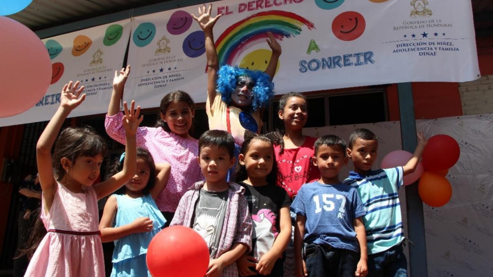 Dinaf niños migrantes