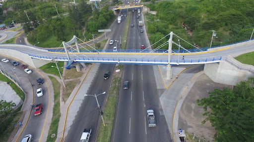 hombre suicida bulevar Fuerzas Armadas