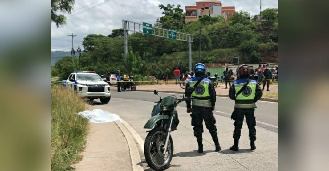 matan a mujer en el Anillo Periférico