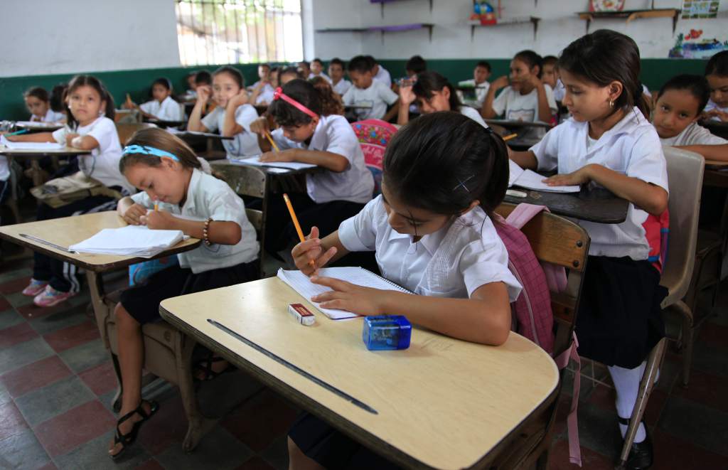 Clases semipresenciales en Honduras