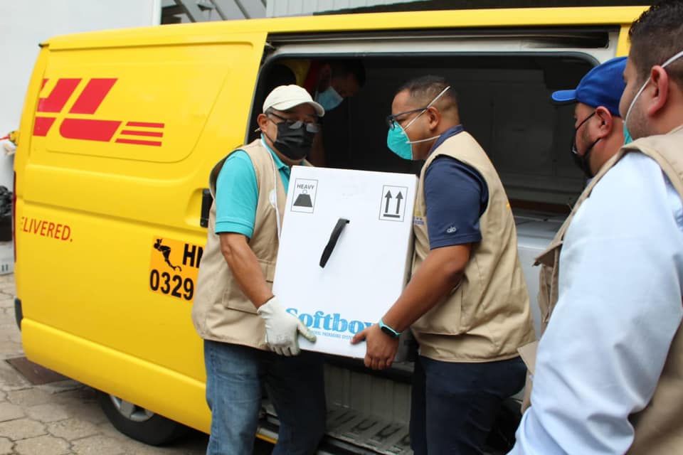 Llegan a Honduras 234000 dosis de Pfizer
