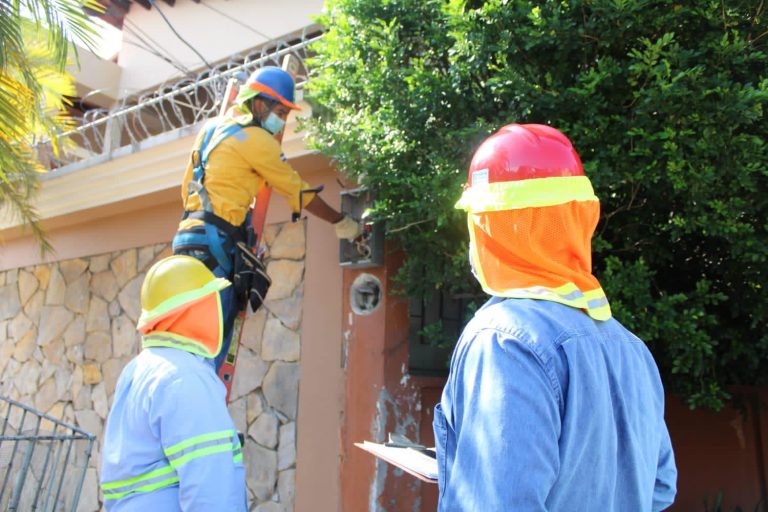 Operativo contra el robo de energía