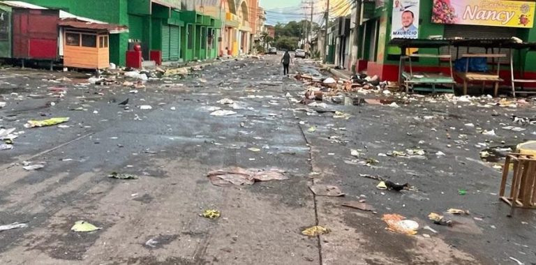 basura en las calles de La Ceiba