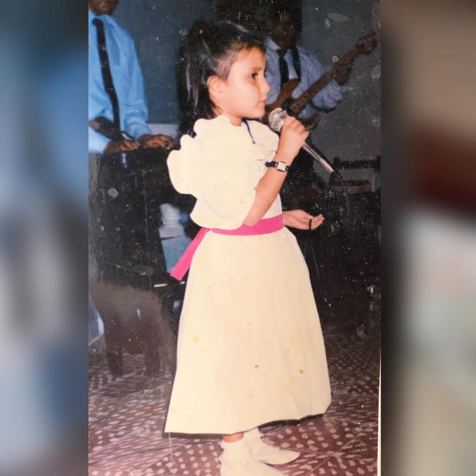La presentadora dijo que la ultima vez que cantó en público fue cuando tenía 15 años.