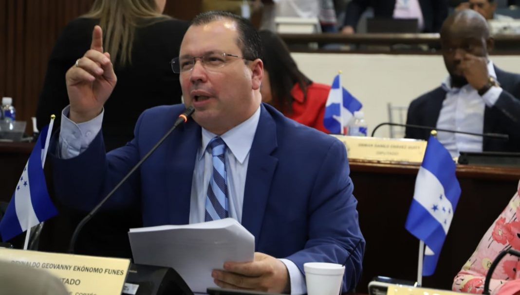 Orden de captura Reynaldo Ekónomo