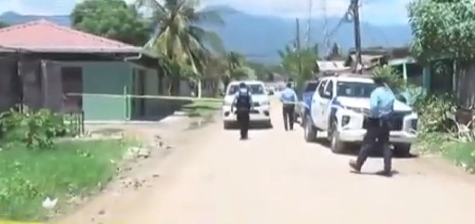 Autoridades acordonaron el área.