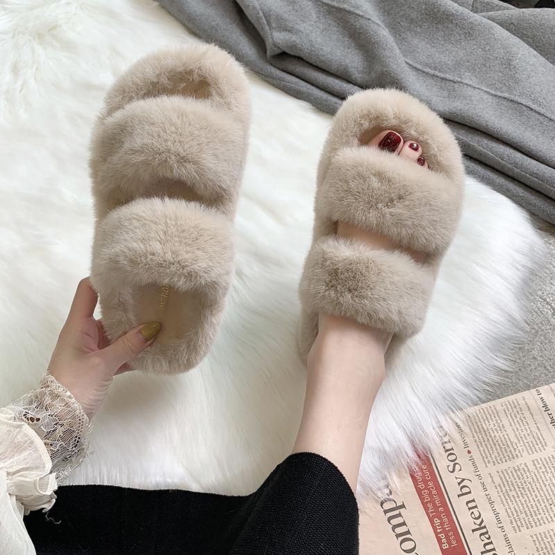 Zapatos de peluche en tendencia este otoño-invierno 2021-2022.