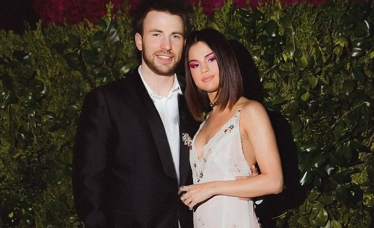 Chris Evans y Selena Gómez