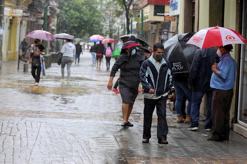 Lluvias para hoy domingo