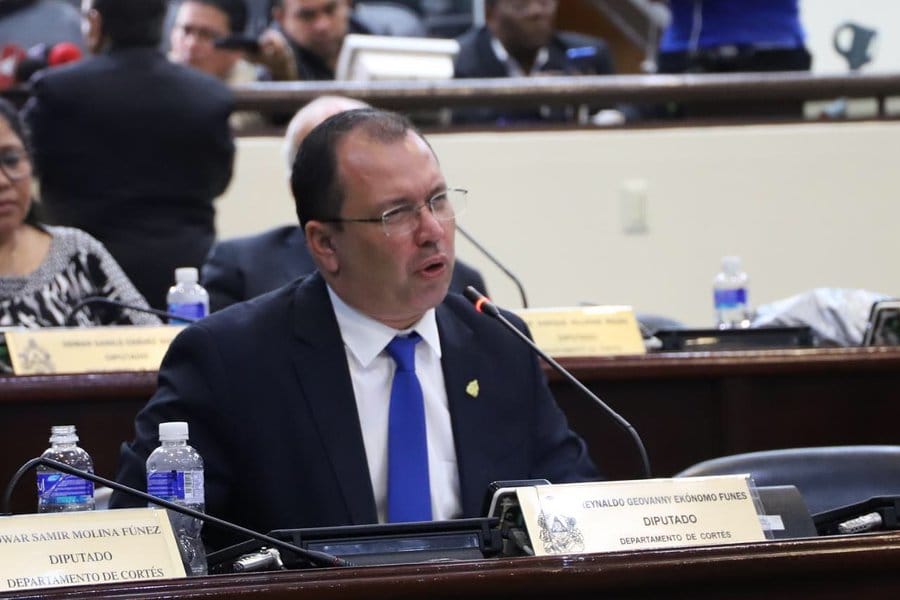 MP pedirá detención judicial para el diputado Reynaldo Ekónomo