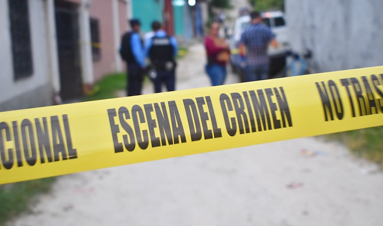 tirotean a tres hombres en TGU