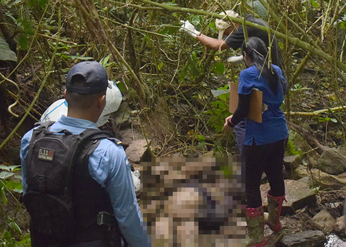 Encuentran cuerpo en estado de descomposición en Valle de Ángeles