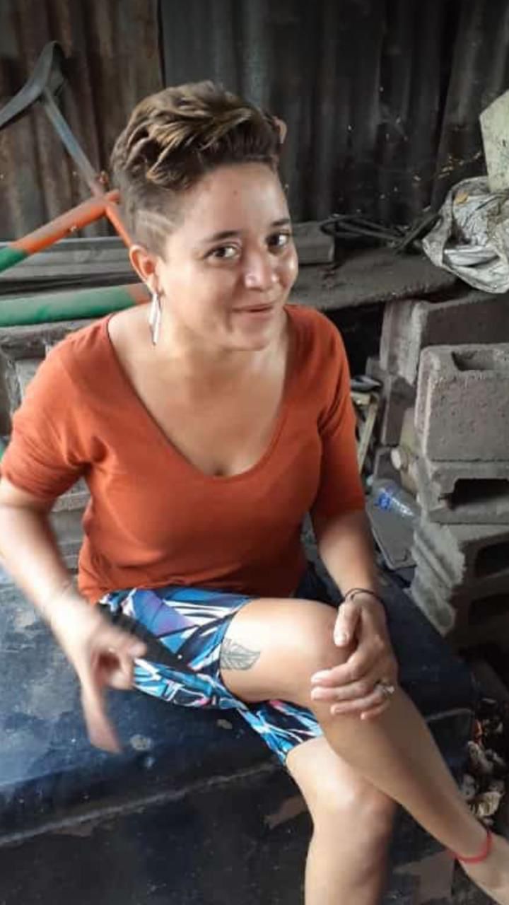 Los familiares de la victima desconocen la razón por la cual la joven se habría colgado y se mostraron confundidos ante la situación.