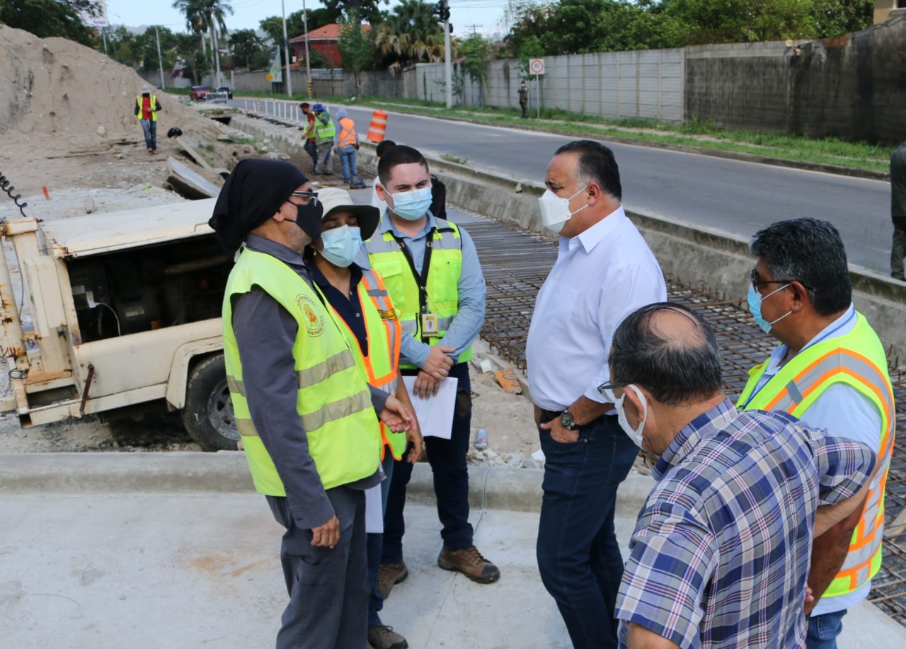 Paso Merendón y bulevar Mackay